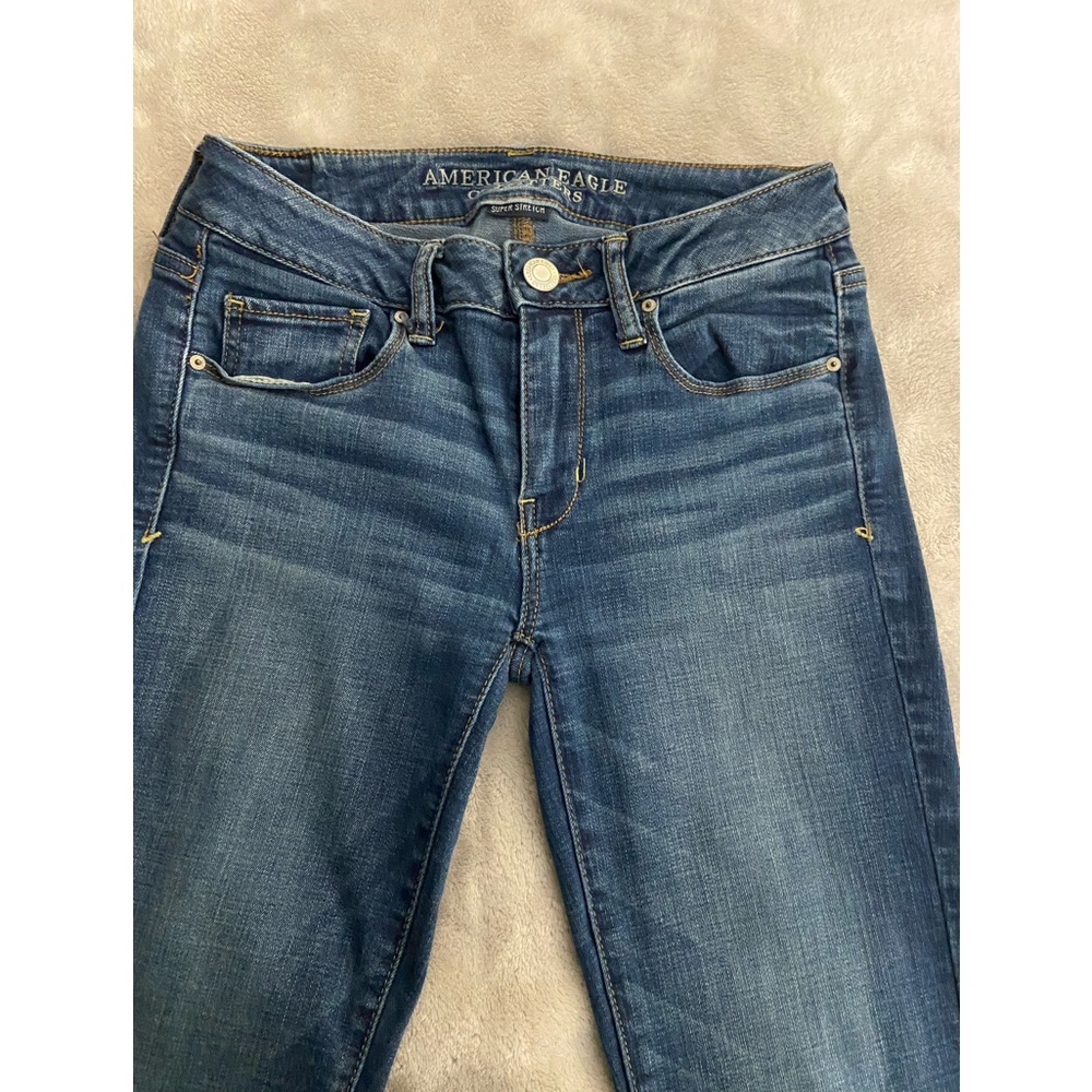 EUC AMERICAN EAGLE SKINNY JEANS SIZE 4